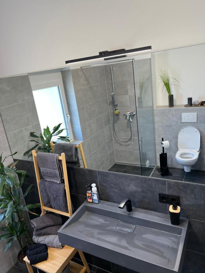 Designapartment Blue Sky -55M2-Free Parking & Wifi Graz Exterior foto