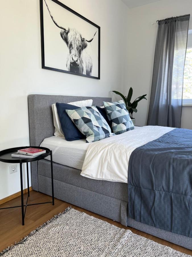 Designapartment Blue Sky -55M2-Free Parking & Wifi Graz Exterior foto